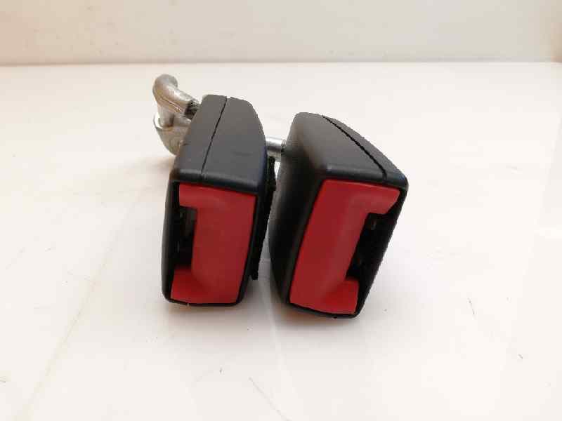 Recambio SEAT LEON (1P1) ref. 1K0857739H