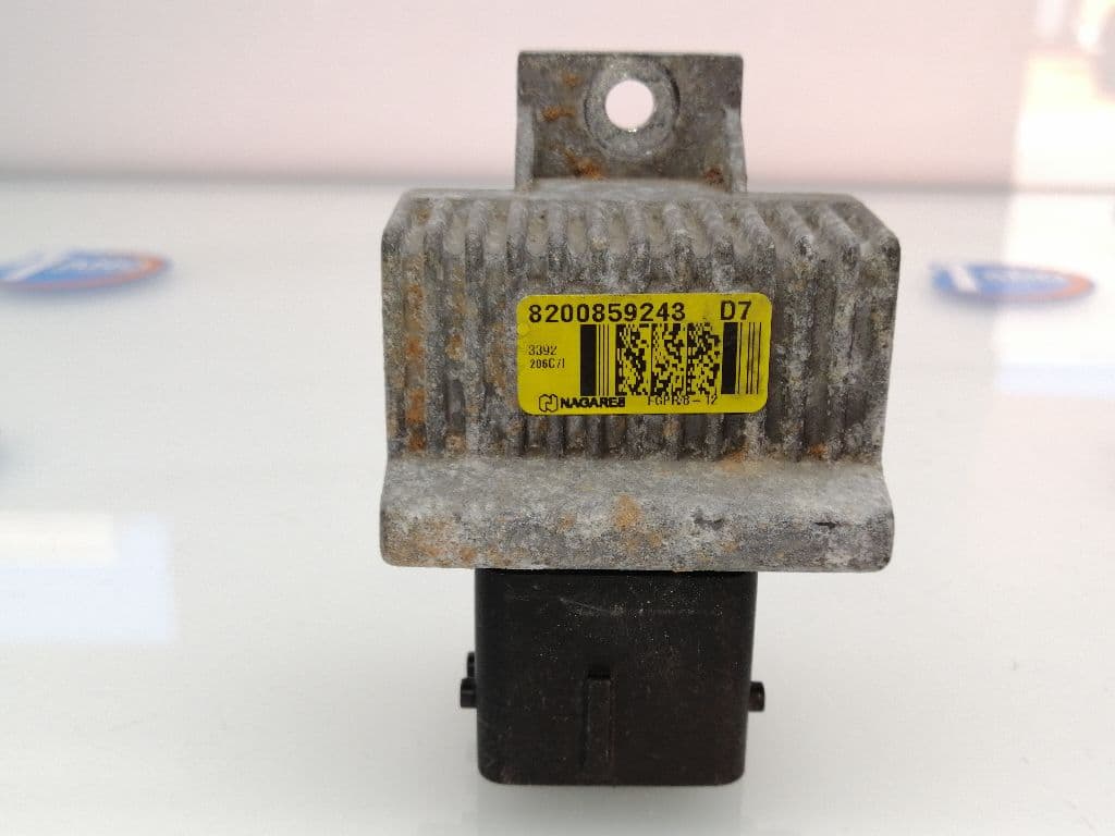 Caja precalentamiento RENAULT CLIO III
