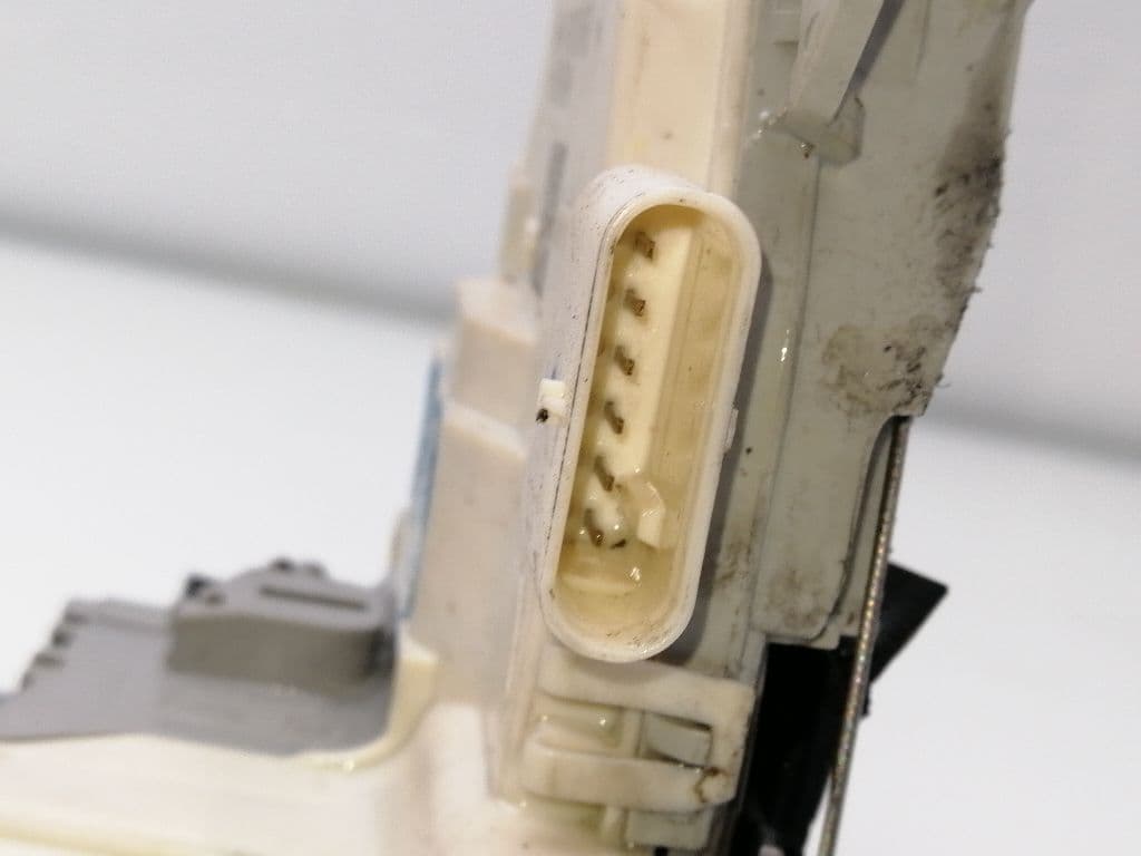 Cerradura puerta delantera derecha SEAT ALTEA XL (5P5) 5