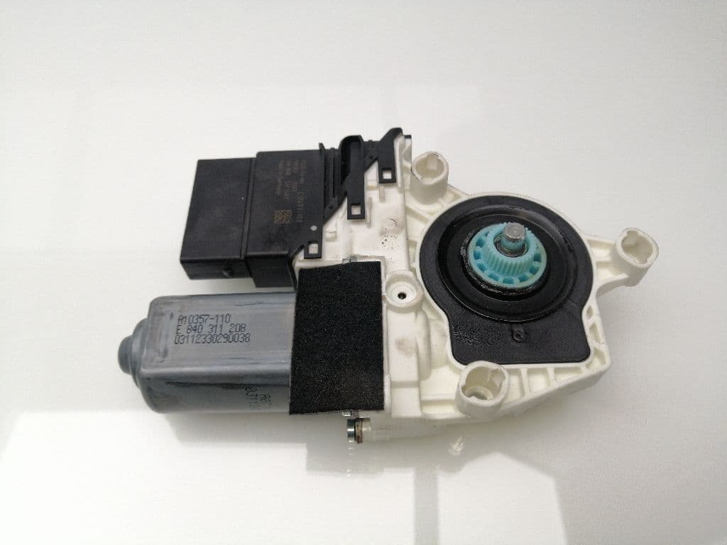 Motor elevalunas delantero derecho SEAT ALTEA XL (5P5) 2