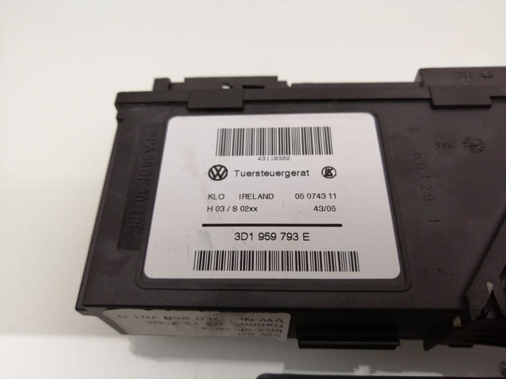 Motor elevalunas delantero izquierdo VOLKSWAGEN TOUAREG (7L6)
