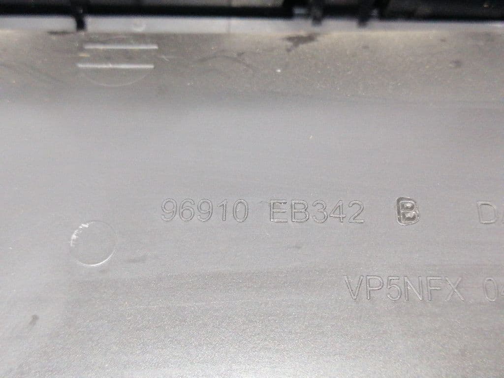 Plastico NISSAN NP300 PICK-UP (D23) 2