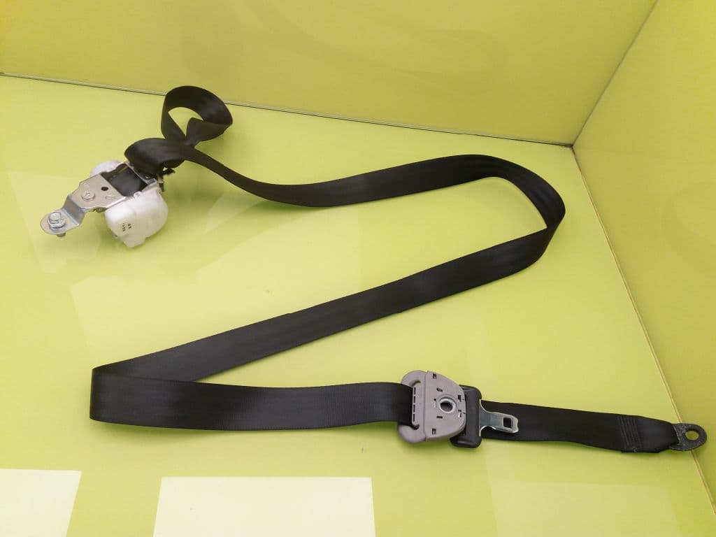 Cinturon seguridad trasero derecho NISSAN NP300 PICK-UP (D23) 3