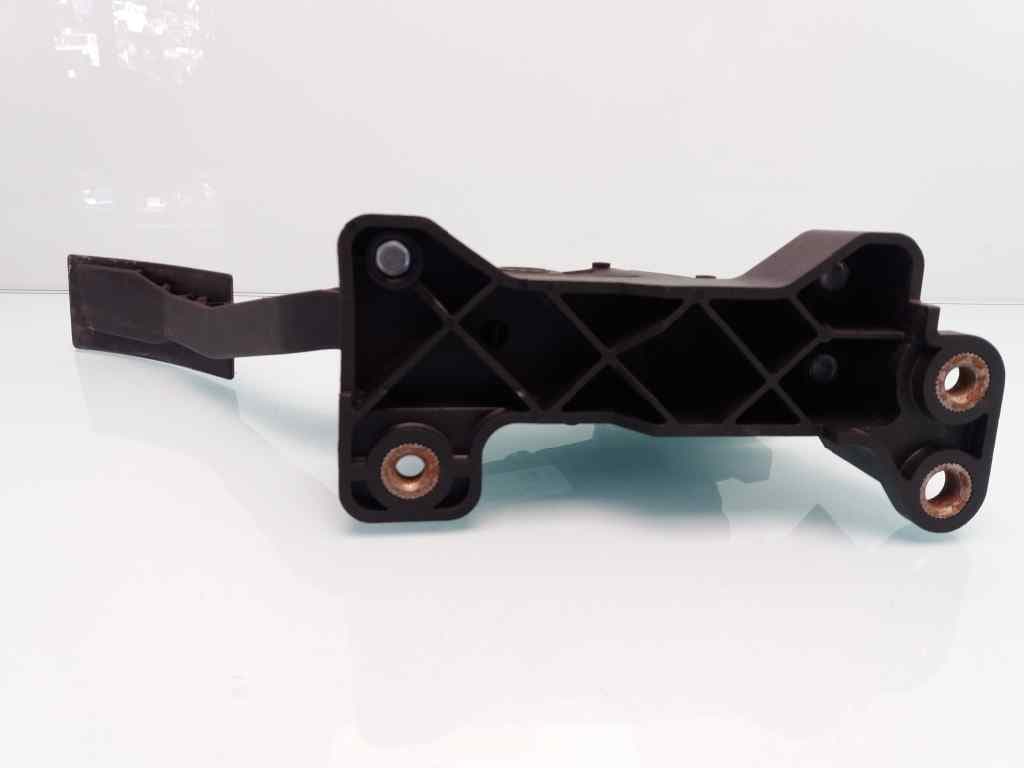 Pedal acelerador NISSAN NP300 PICK-UP (D23) 4