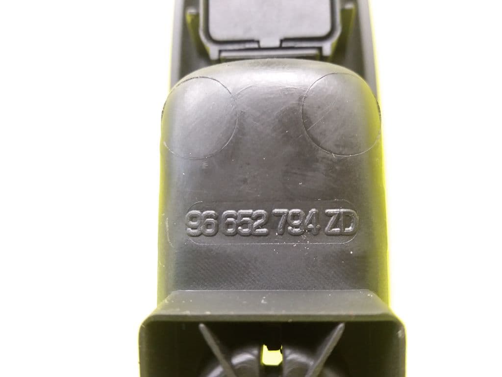 Mando elevalunas trasero izquierdo PEUGEOT 3008 4