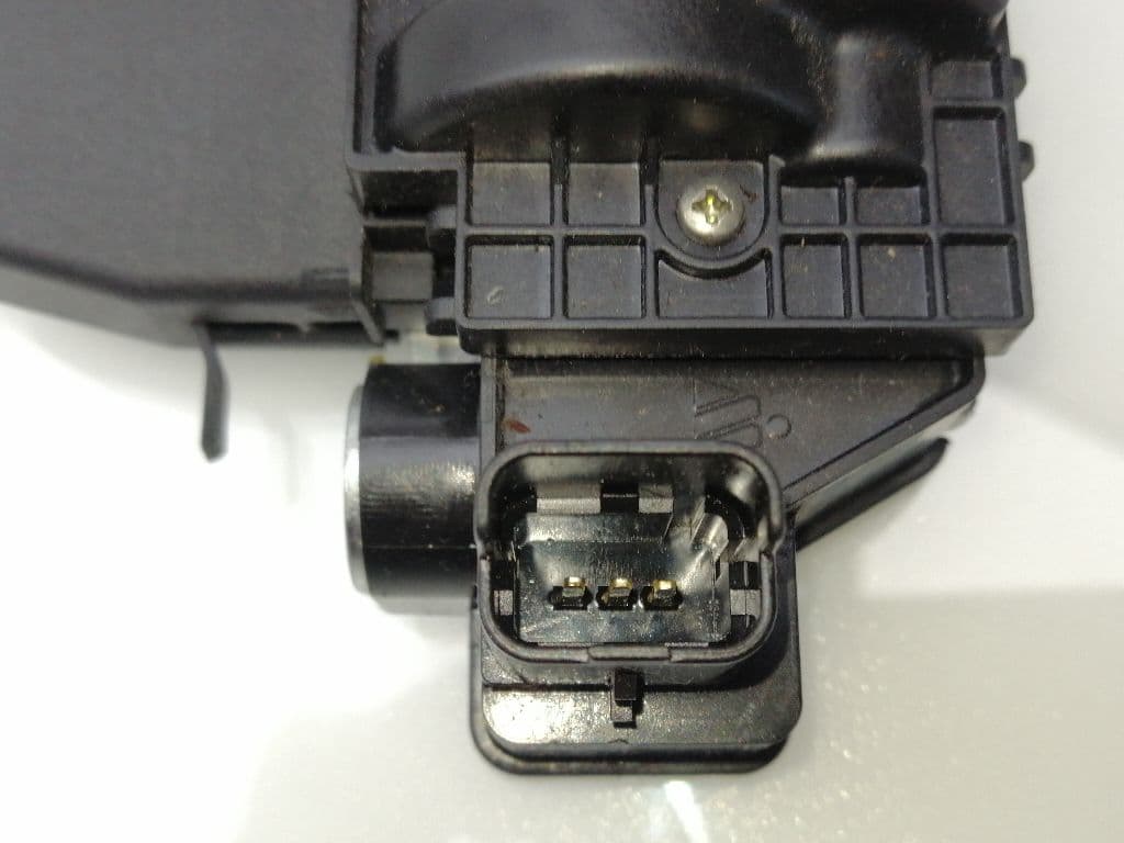 Cerradura maletero / porton PEUGEOT 3008 2