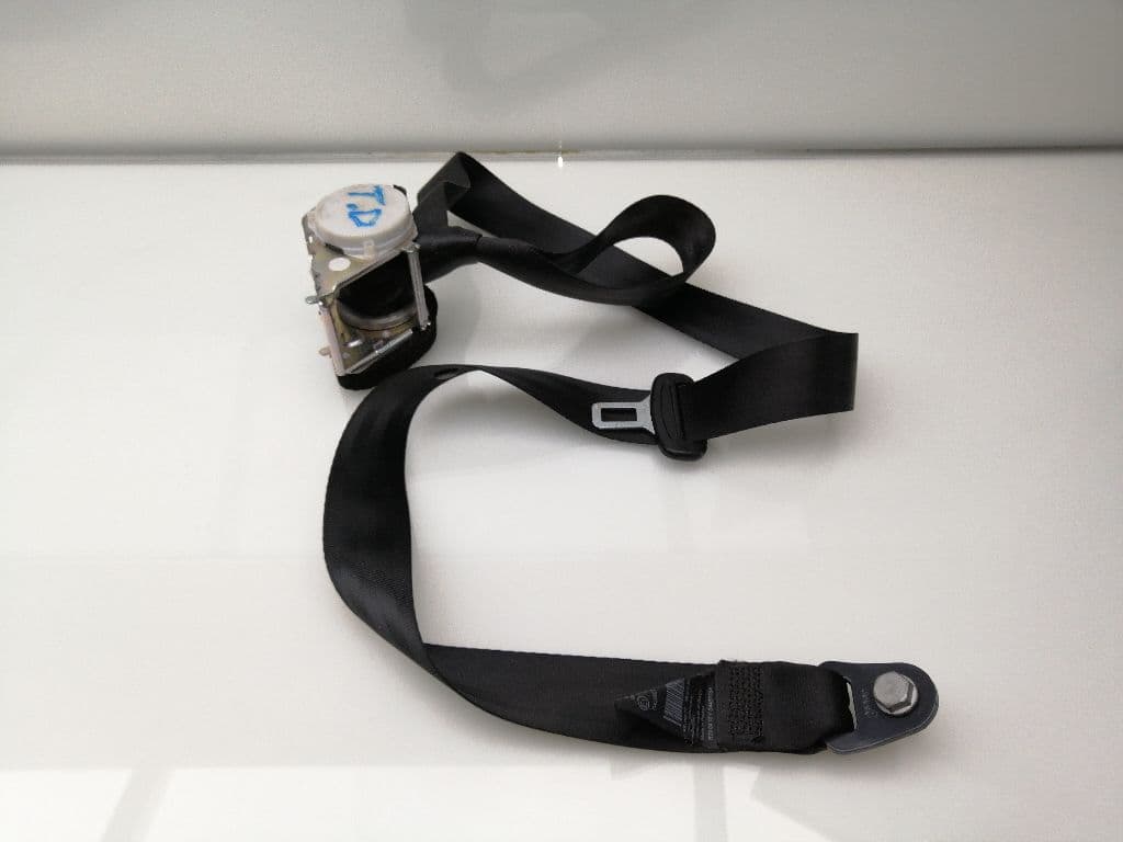 Cinturon seguridad trasero derecho PEUGEOT 3008