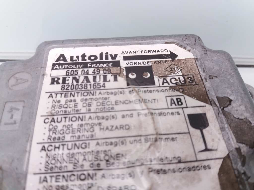 Centralita airbag RENAULT MEGANE I COACH/COUPE (DA0) 4