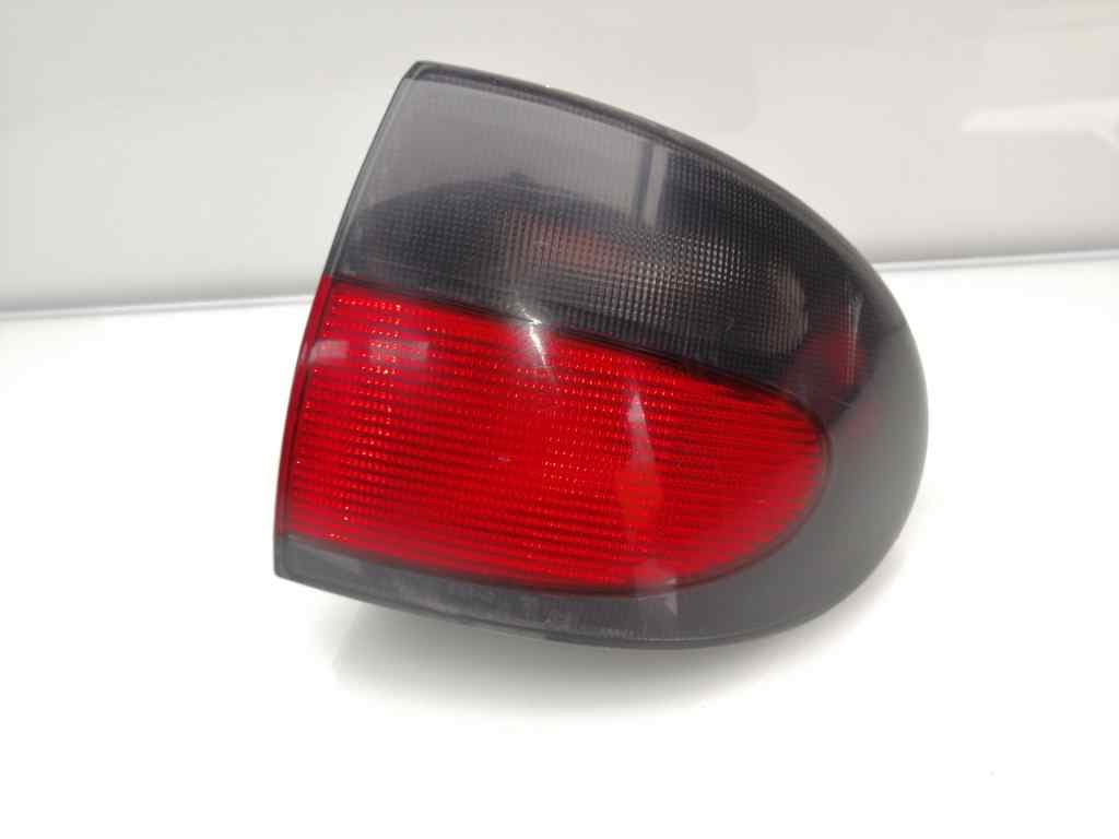 Piloto trasero derecho RENAULT MEGANE I COACH/COUPE (DA0)