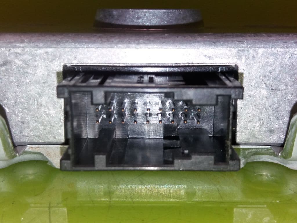 Centralita airbag BMW SERIE 5 BERLINA (E39) 4
