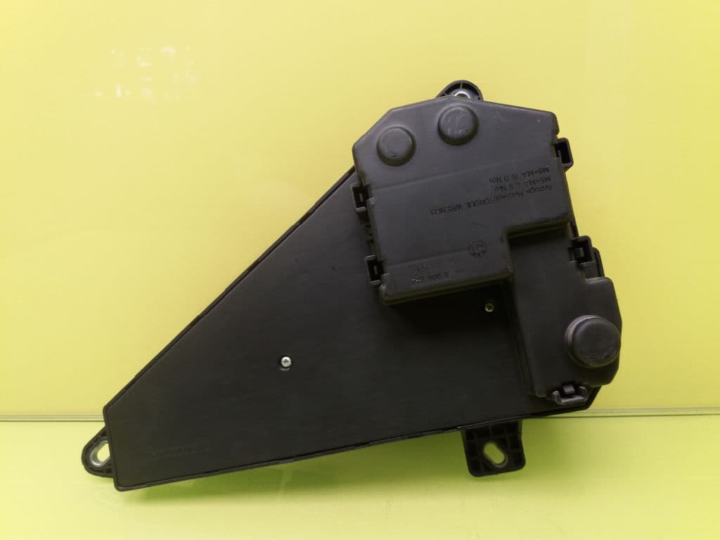 Caja reles / fusibles BMW SERIE 5 BERLINA (E39) 5