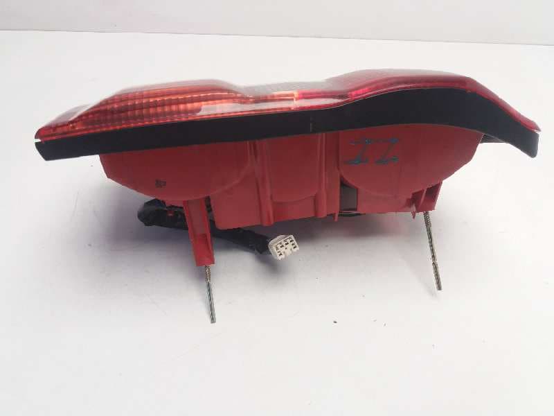 Piloto trasero izquierdo TOYOTA RAV 4 (A2) 4