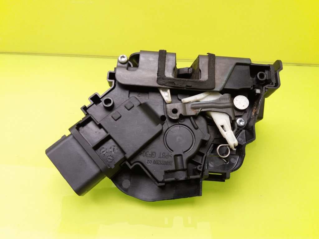 Cerradura puerta delantera izquierda FORD FOCUS BERLINA (CAP) 4