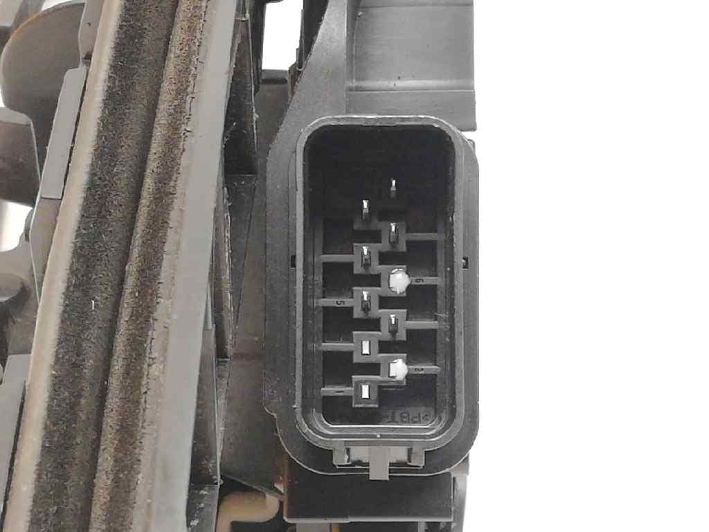 Cerradura puerta trasera derecha FORD FOCUS BERLINA (CAP) 5