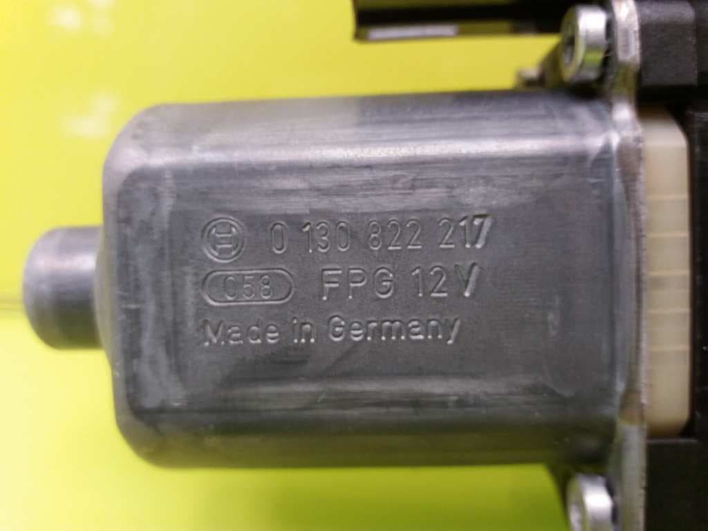 Motor elevalunas delantero izquierdo FORD FOCUS BERLINA (CAP) 5