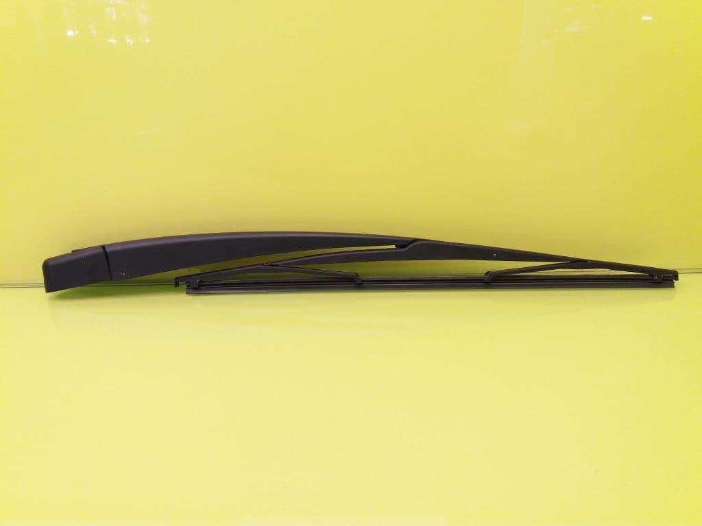 Brazo limpia trasero PEUGEOT 207 3