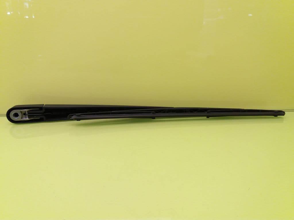 Brazo limpia trasero PEUGEOT 207 2