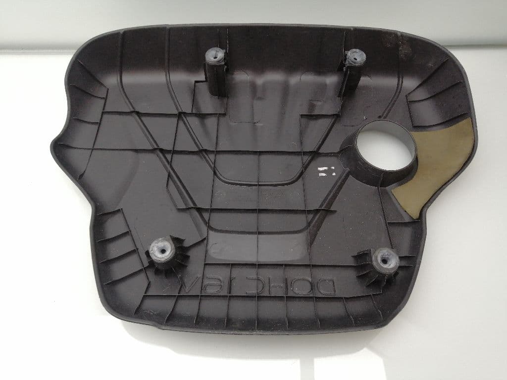 Plastico HYUNDAI ELANTRA (XD) 3