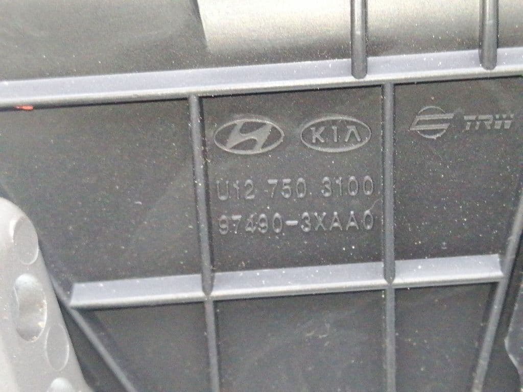 Plastico HYUNDAI ELANTRA (XD) 2