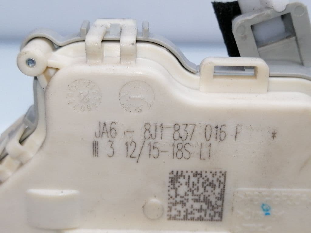 Cerradura puerta delantera derecha AUDI A4 BERLINA (8E) 4