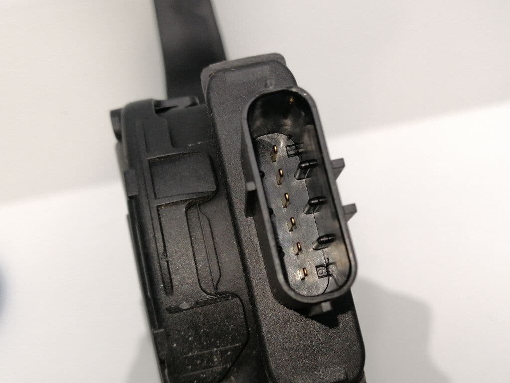 Pedal acelerador AUDI A4 BERLINA (8E) 3