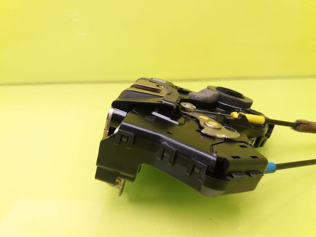 Cerradura puerta delantera izquierda TOYOTA COROLLA VERSO (R1) 5