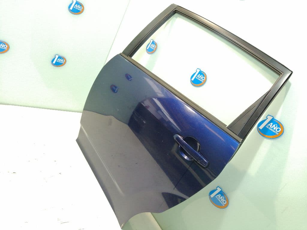 Puerta trasera izquierda TOYOTA COROLLA VERSO (R1) 5