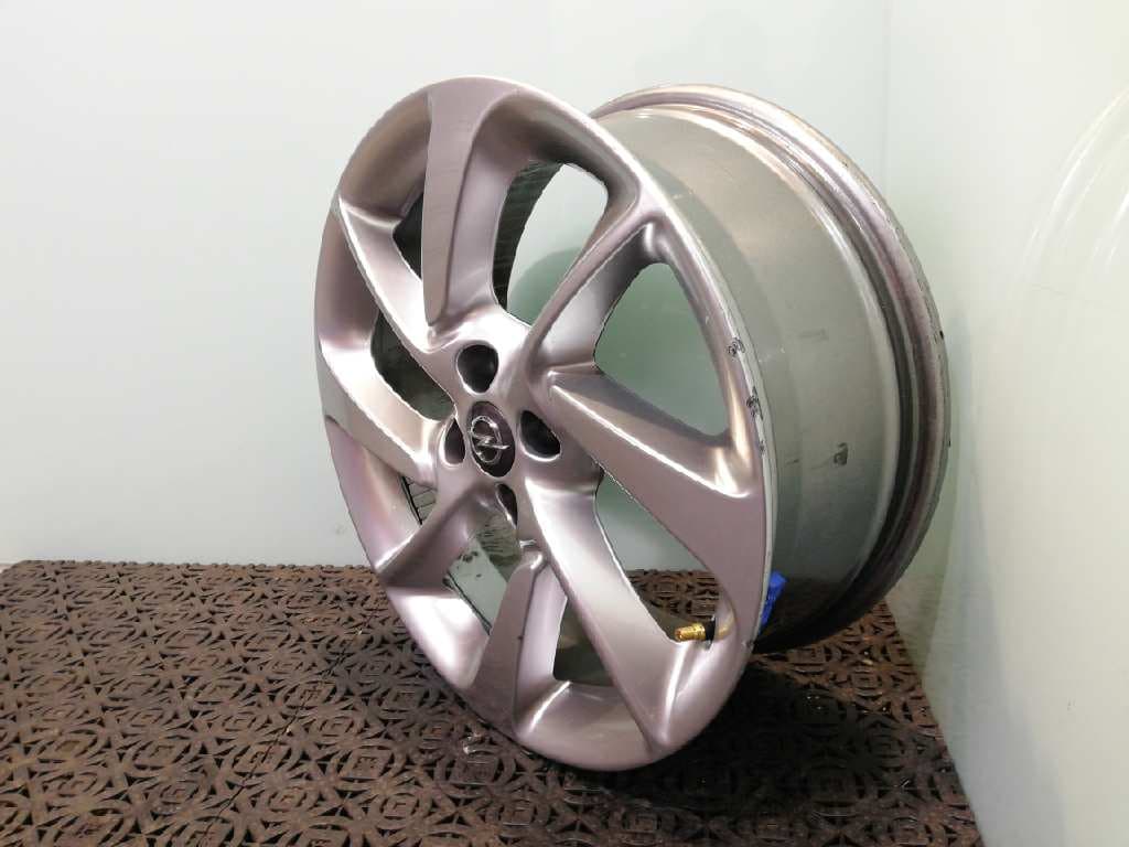 Llanta OPEL CORSA E 4