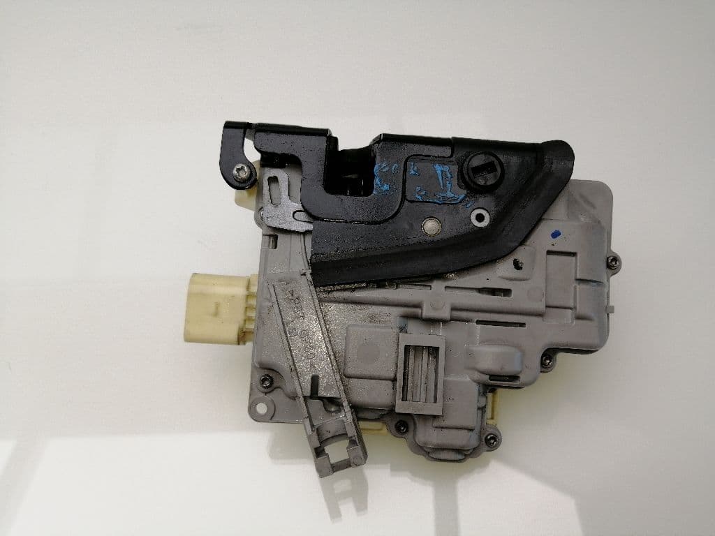 Cerradura puerta trasera izquierda VOLKSWAGEN PASSAT LIM 5