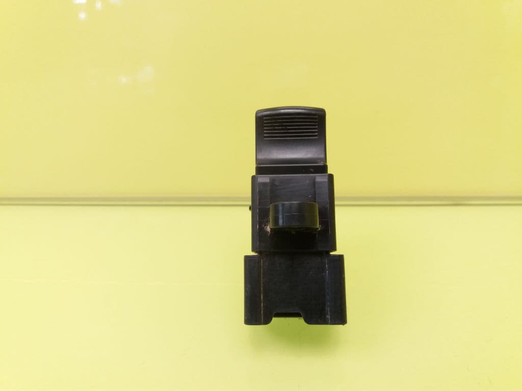 Mando elevalunas delantero derecho NISSAN PATHFINDER (R51) 3