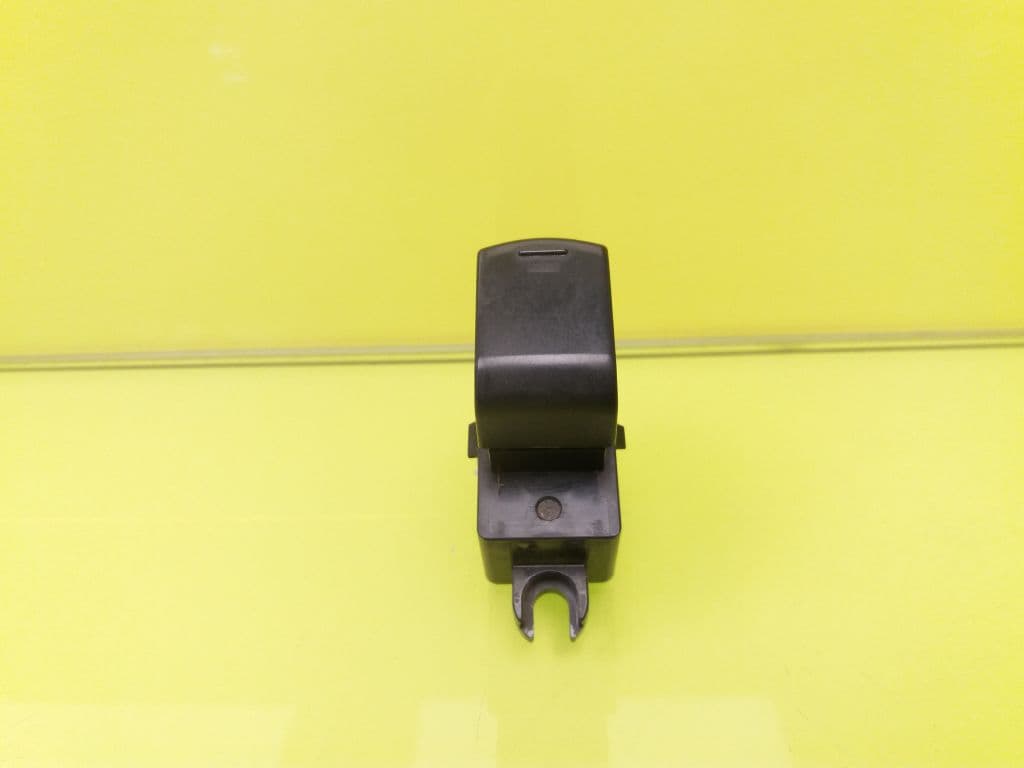 Mando elevalunas delantero derecho NISSAN PATHFINDER (R51)