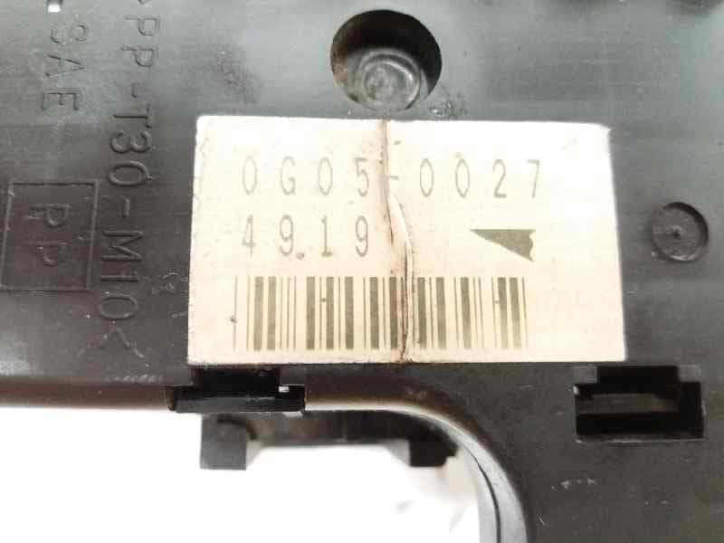 Caja reles / fusibles NISSAN TERRANO/TERRANO.II (R20) 5