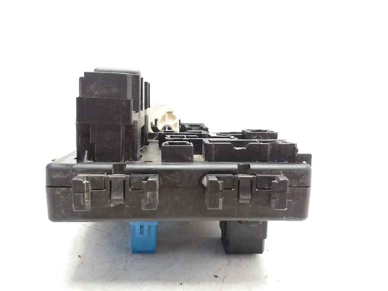Caja reles / fusibles NISSAN TERRANO/TERRANO.II (R20) 3