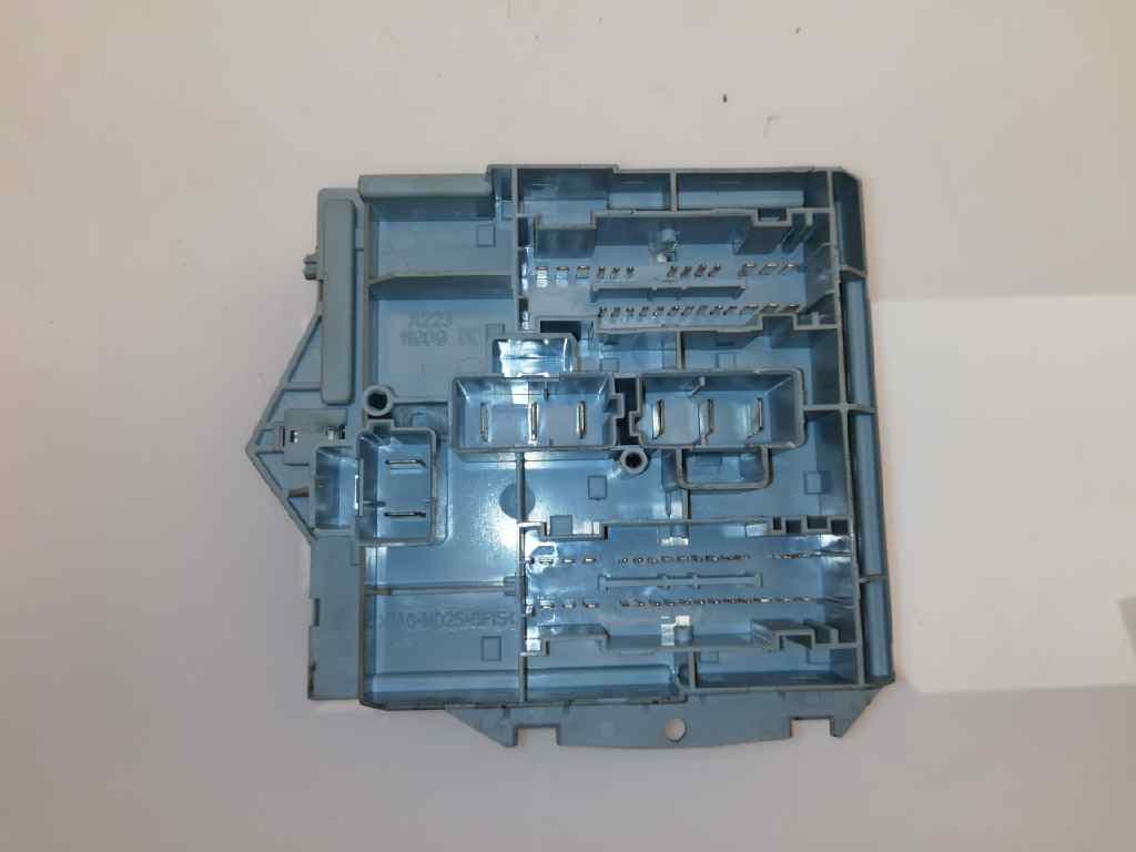 Caja reles / fusibles FIAT BRAVO (182) 2