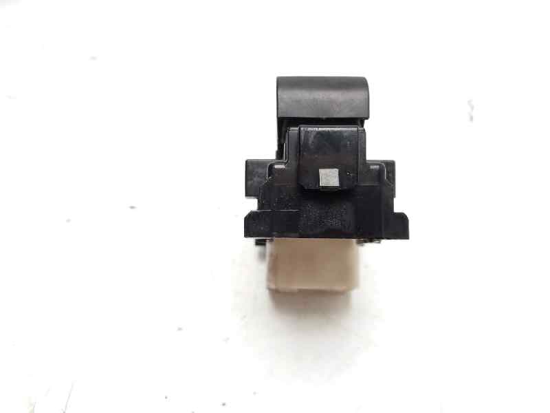 Mando elevalunas trasero derecho TOYOTA YARIS (NCP1/NLP1/SCP1) 2