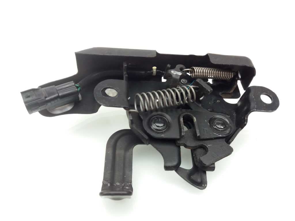 Cerradura capot TOYOTA YARIS (NCP1/NLP1/SCP1) 2