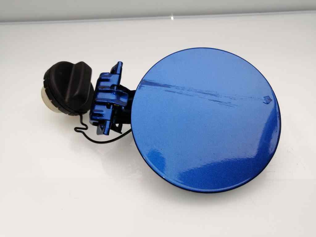 Tapa exterior combustible TOYOTA YARIS (NCP1/NLP1/SCP1)