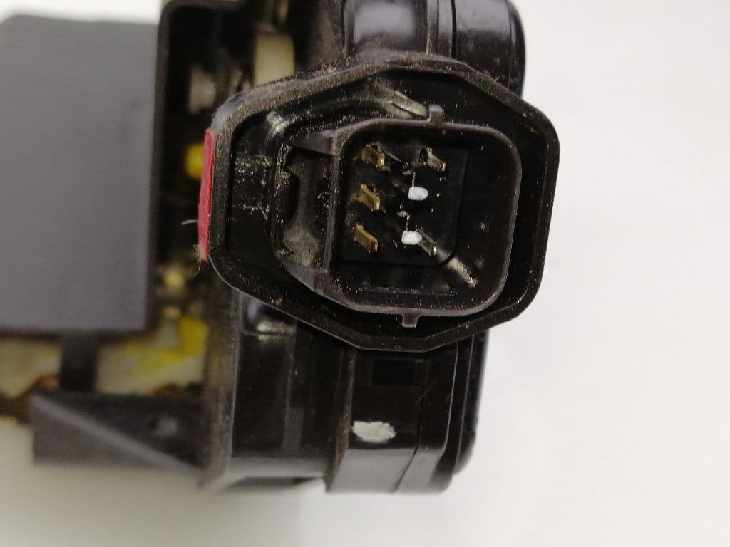 Cerradura puerta delantera derecha HYUNDAI TUCSON (JM) 2