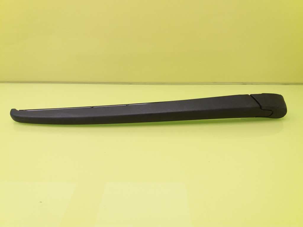 Brazo limpia trasero HYUNDAI TUCSON (JM)