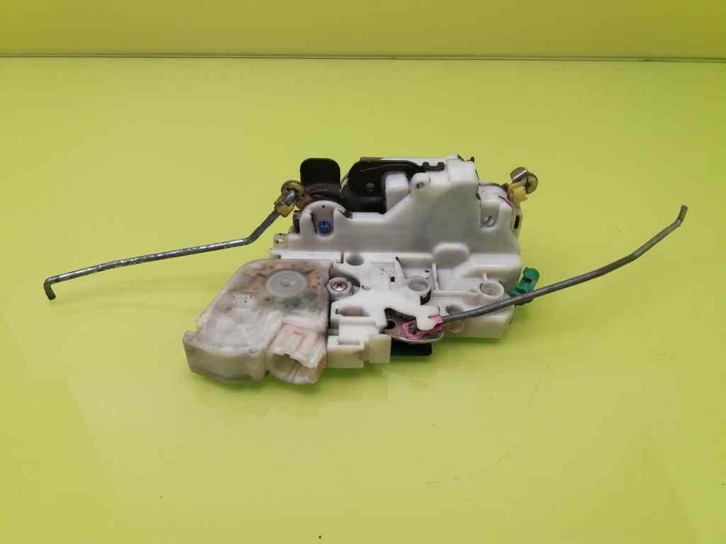Cerradura puerta delantera derecha NISSAN PICK-UP (Y720) 3