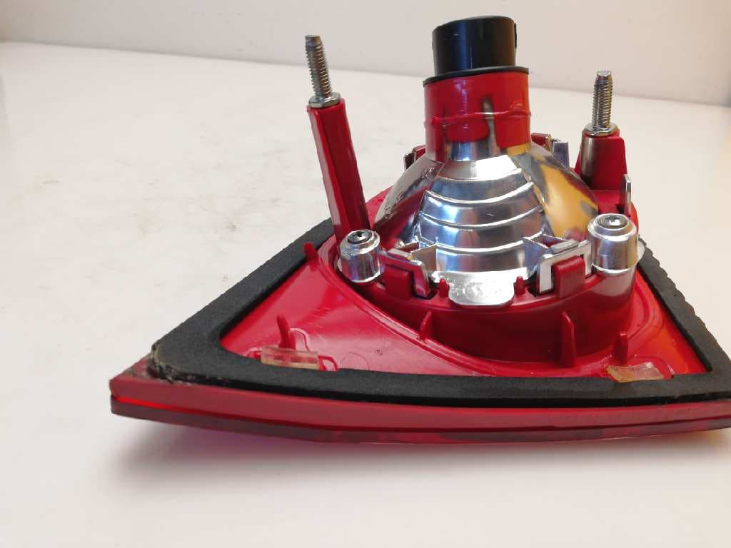 Piloto trasero derecho VOLKSWAGEN PASSAT LIM 4