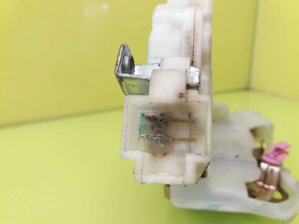 Cerradura puerta delantera izquierda SUBARU IMPREZA G12 2