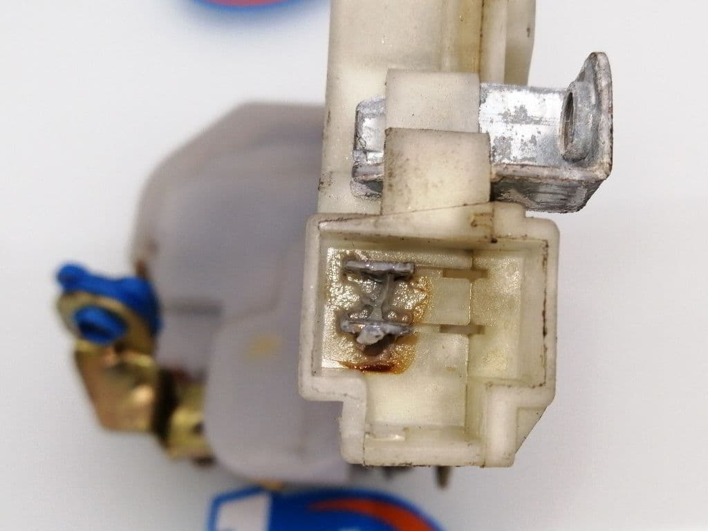 Cerradura puerta trasera derecha SUBARU IMPREZA G12 3