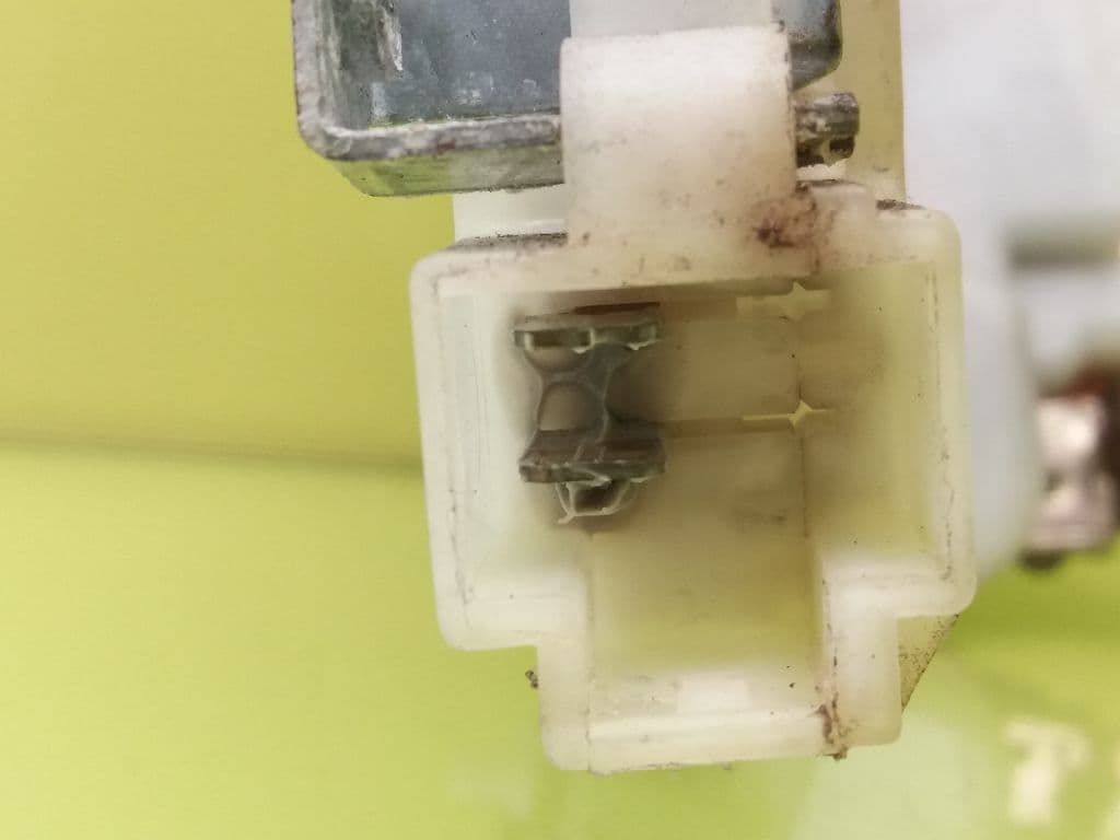 Cerradura puerta trasera izquierda SUBARU IMPREZA G12 3