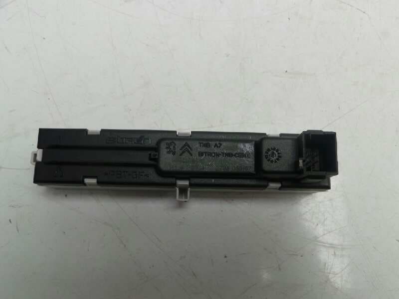 Pantalla multifuncion PEUGEOT 207 SW 4