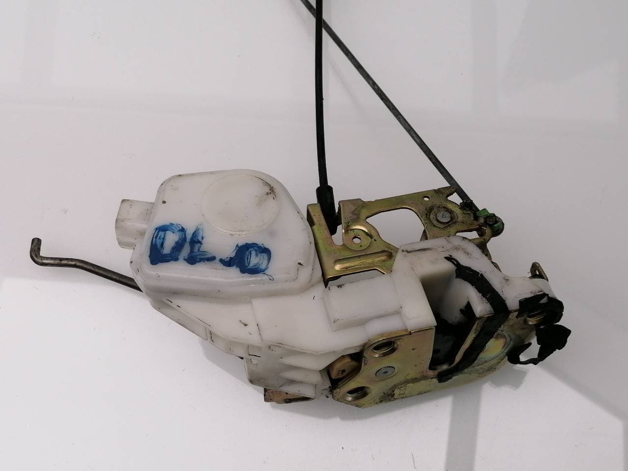 Cerradura puerta delantera derecha MITSUBISHI MONTERO (V60/V70) 2