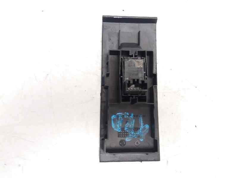 Mando elevalunas trasero derecho SKODA RAPID 2