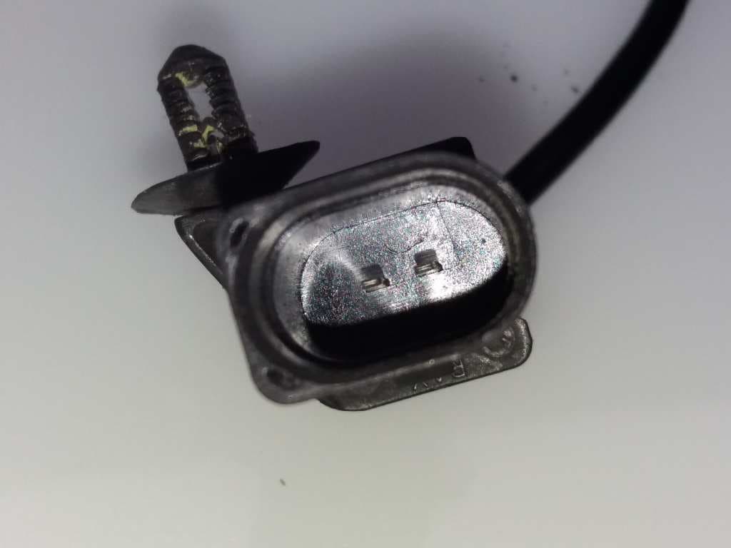 Cerradura capot SKODA RAPID 4