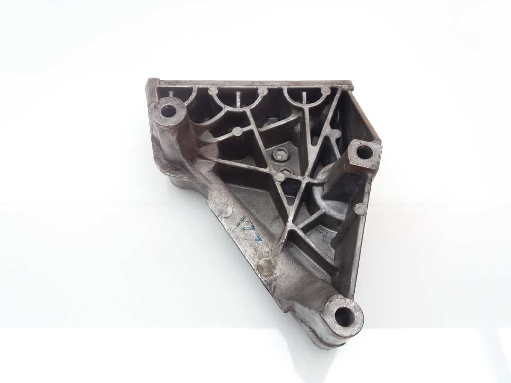 Soporte motor SKODA RAPID 4