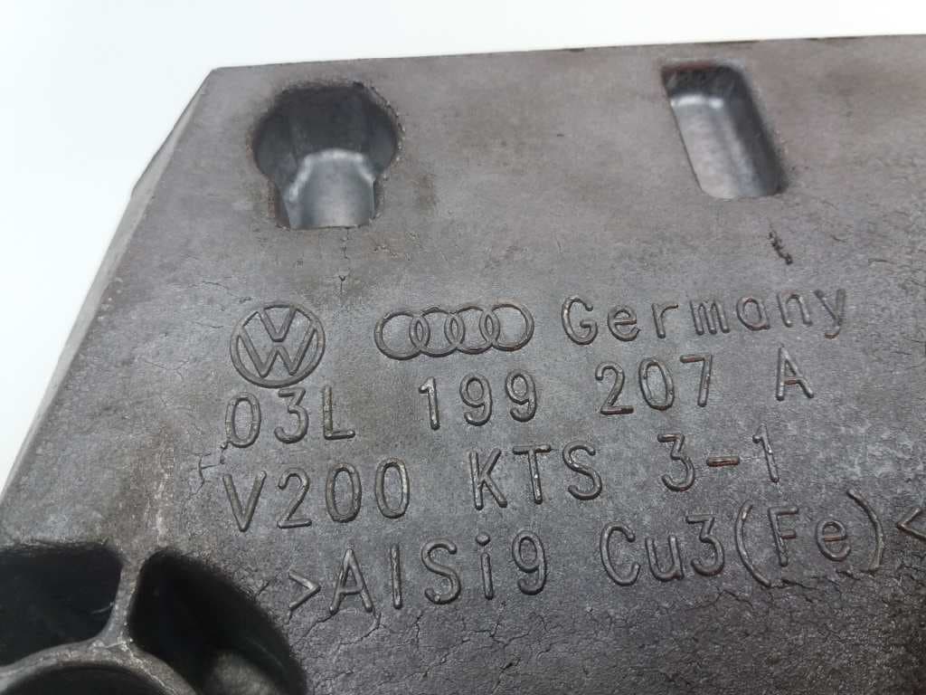 Soporte motor SKODA RAPID 3